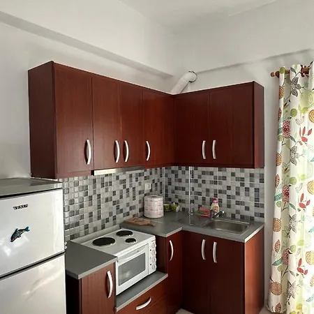 Agalliu House منزل للإقامة *